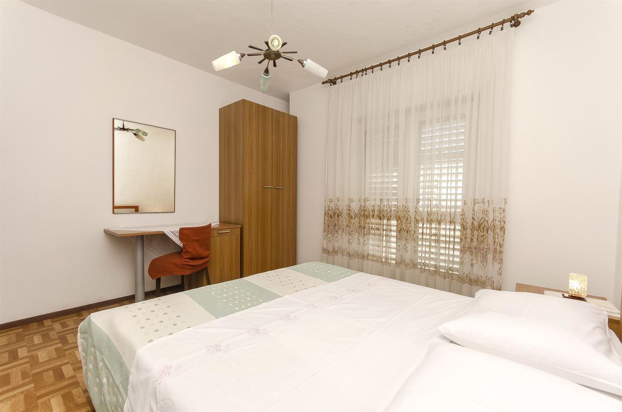 Apartment Niko Vodice Eksteriør billede