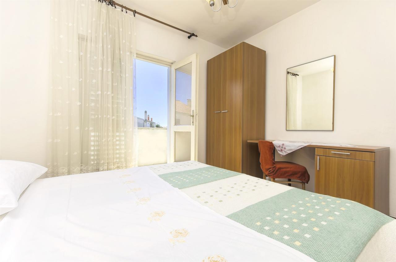 Apartment Niko Vodice Eksteriør billede