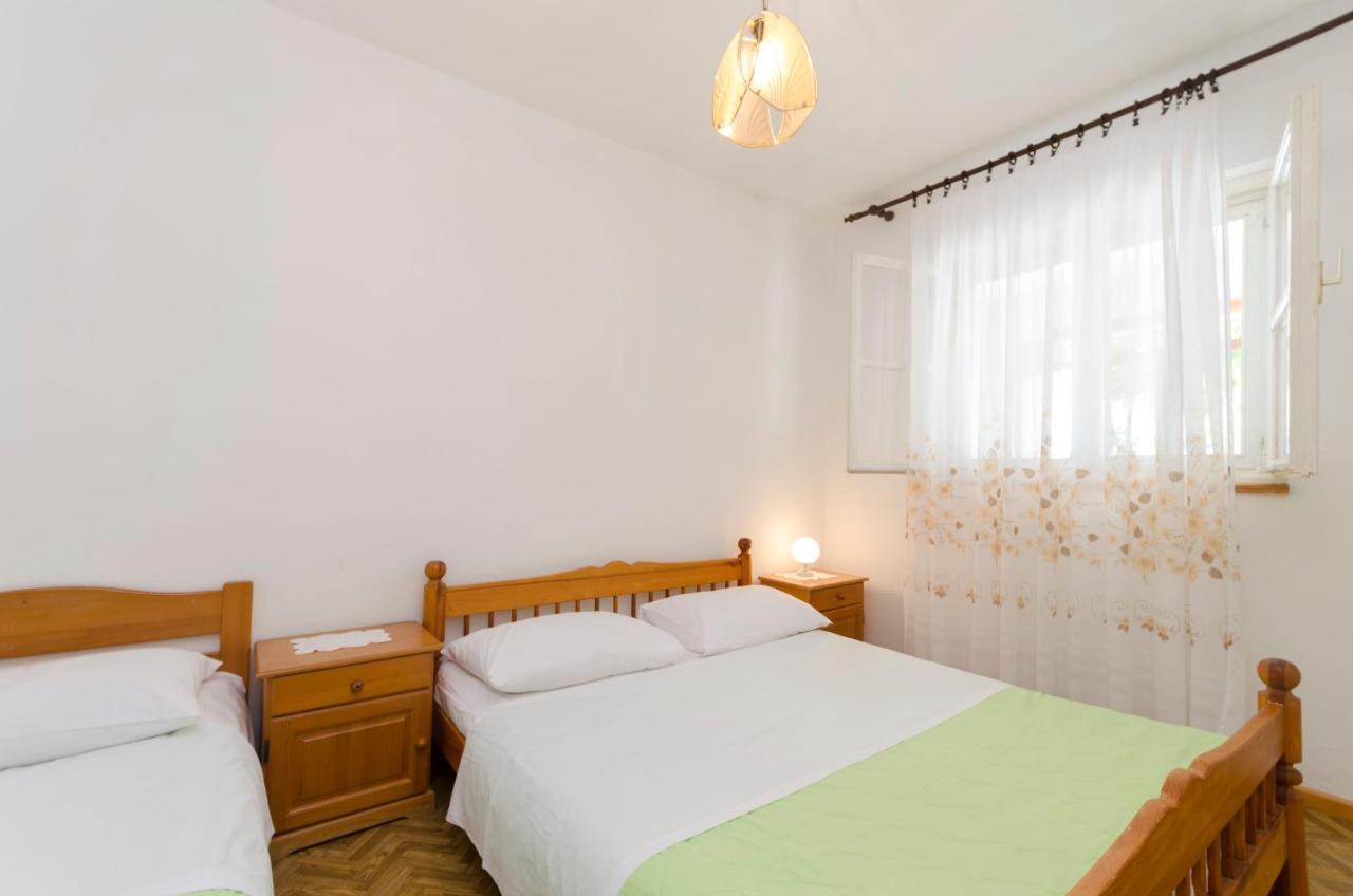 Apartment Niko Vodice Eksteriør billede